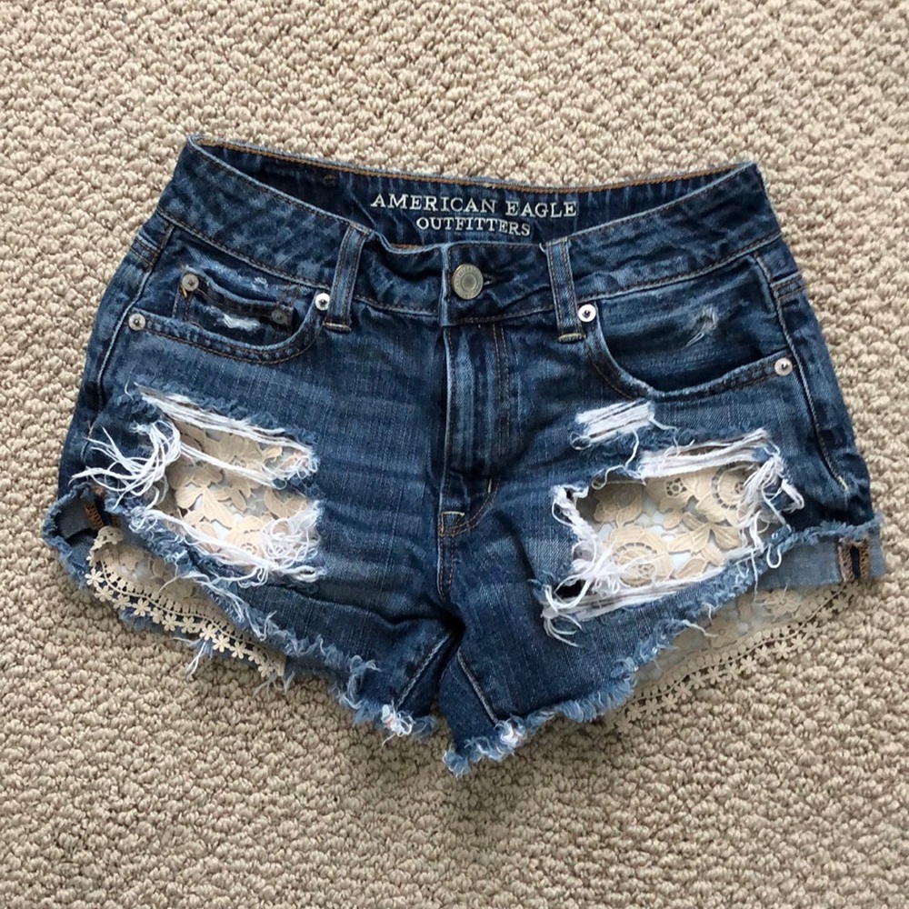 High waisted American Eagle denim lace shorts
